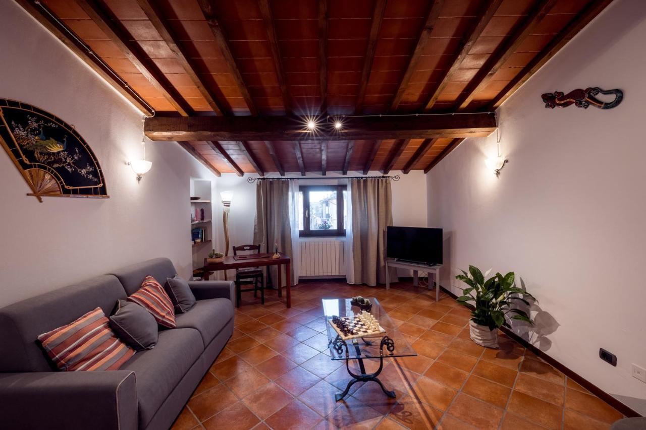 Tognazzi Casa Vacanze - Casa Vico Zambra エクステリア 写真